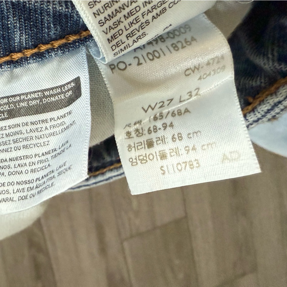 Levi's|Women’s low rise superlow loose jeans,Light wash Straight/wide leg•••27 - Picture 12 of 16